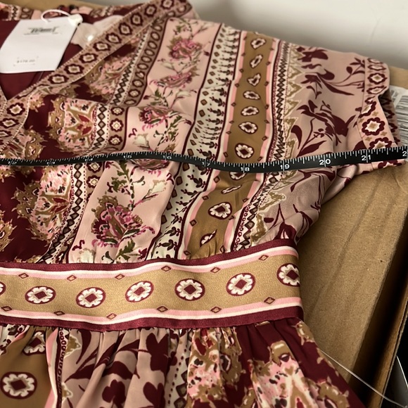 Gal meets glam Liza dress - Picture 6 of 8